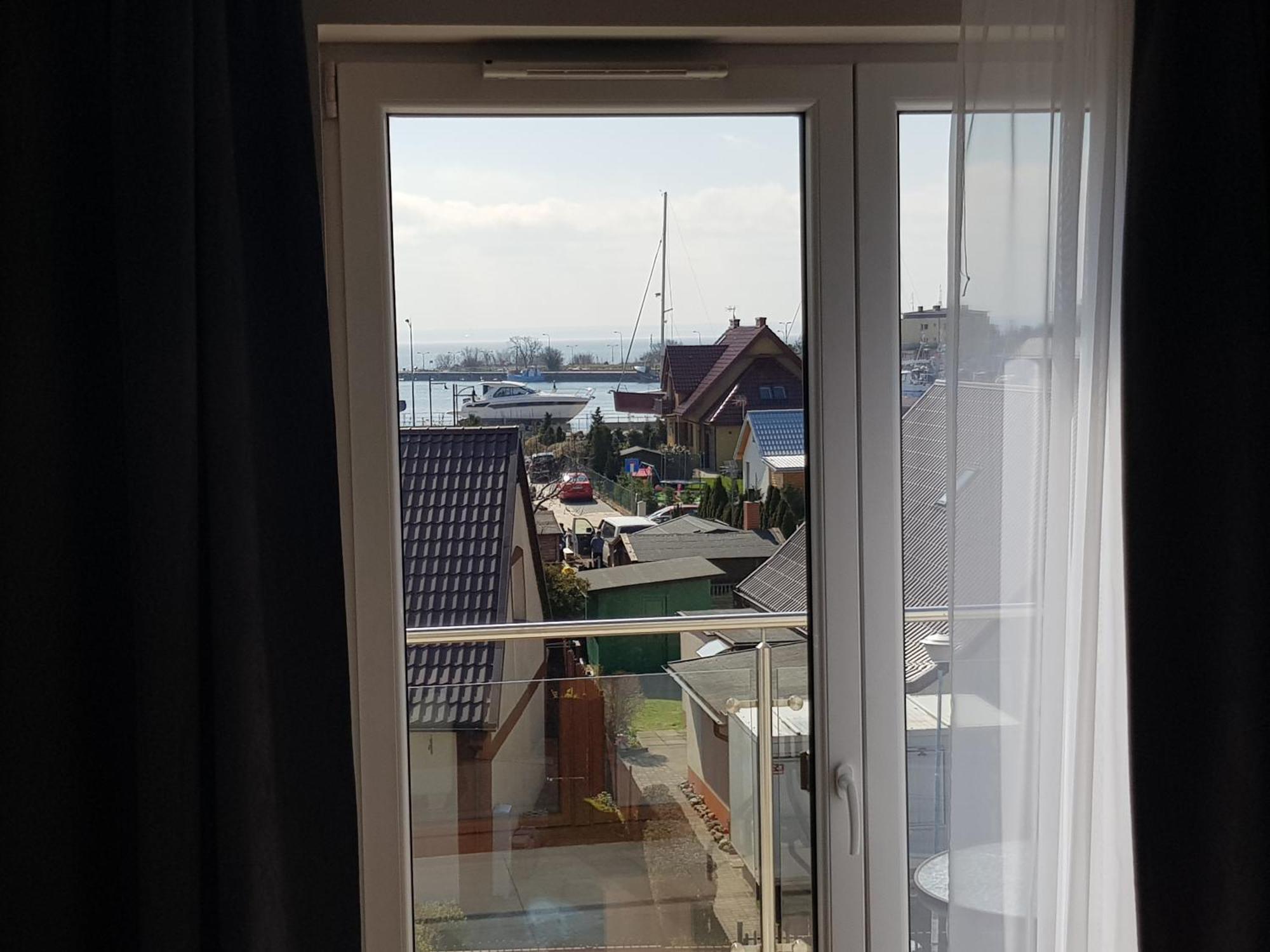 Marina Jastarnia Apartamenty W Budynku Z Basenem Room photo